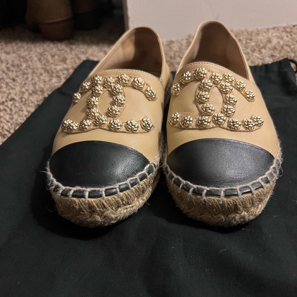 Chanel Camellia stud espadrilles - Picture 4 of 6